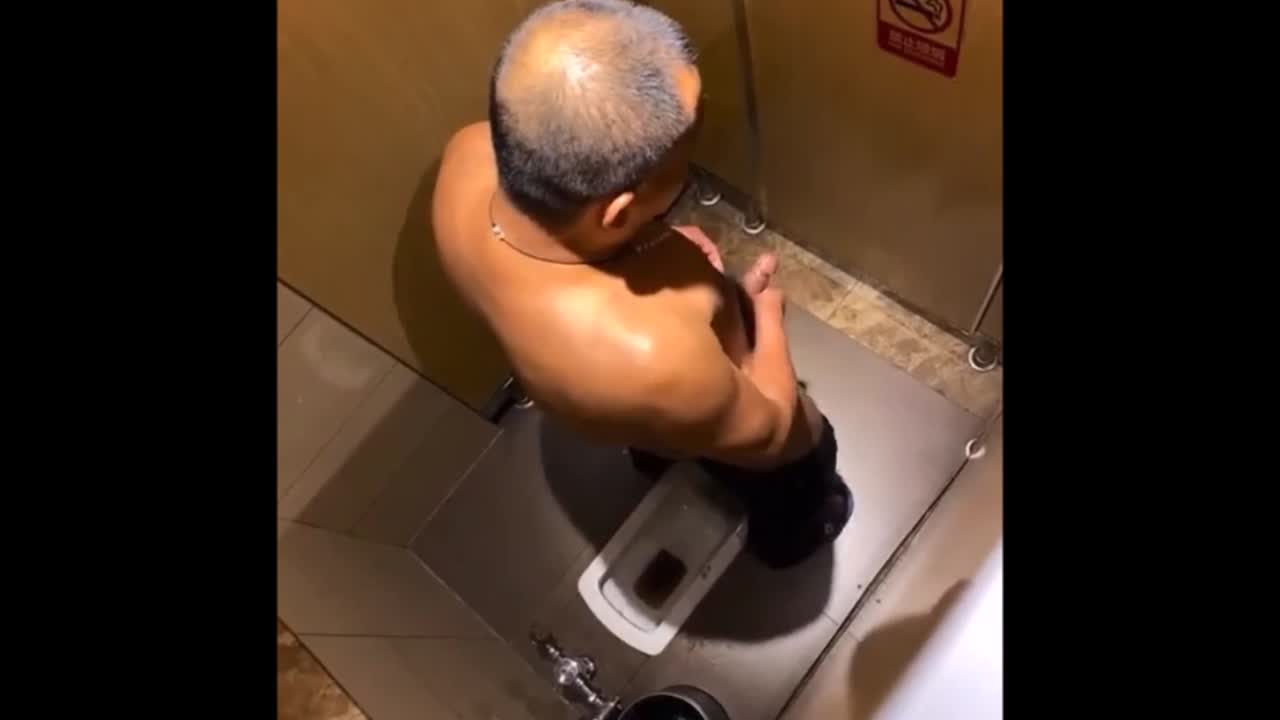 精壯大叔公廁打飛機 - FC2 Vídeo Adulto